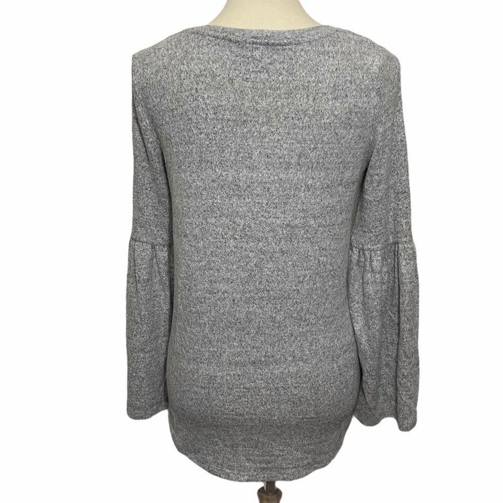 Simply Vera Vera Wang Bell Sleeve Top - Picture 2 of 12
